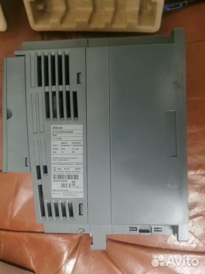 Новый частотник 4 кВт ATV310HU40N4E