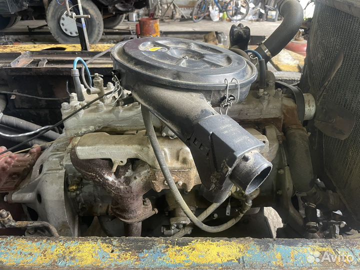 Двигатель газ 52