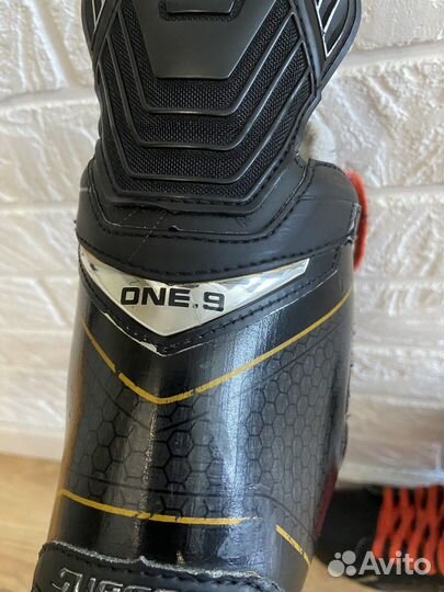 Хоккейные коньки бауэр