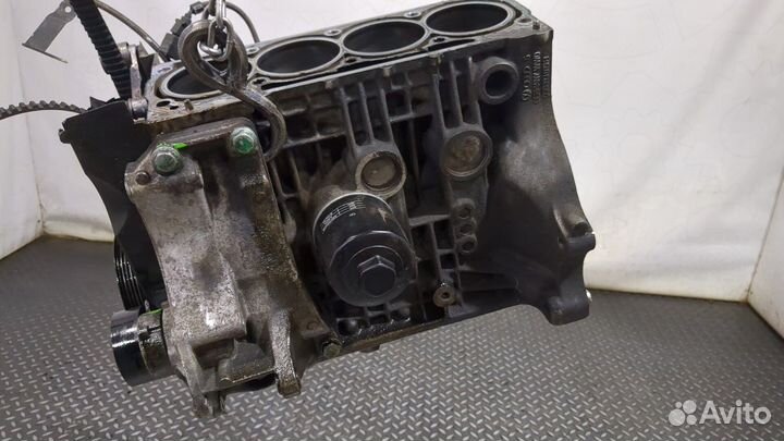 Блок цилиндров Volkswagen Golf 4, 1998