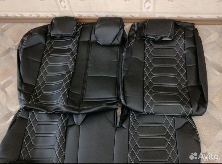 Автомобильные чехлы на toyota corolla