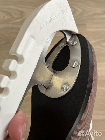 Коньки фигурные