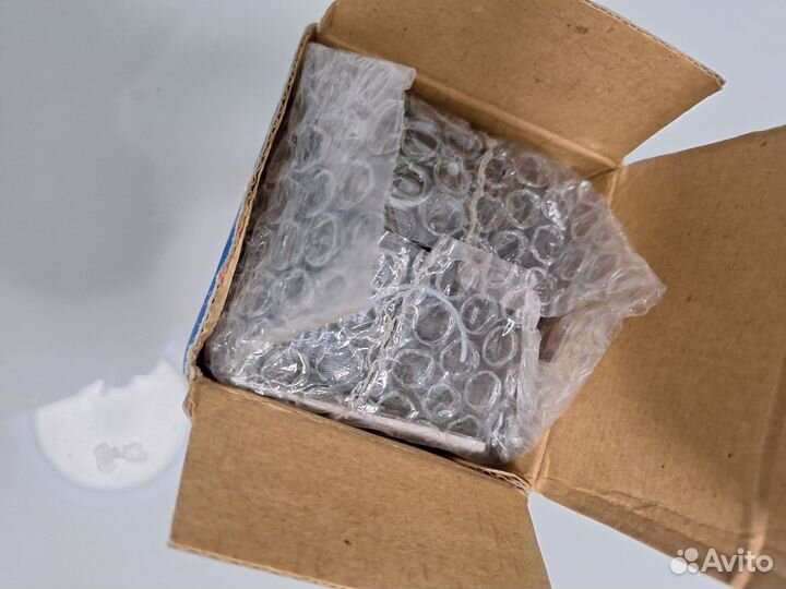 Часы-будильник-радио-калькулятор, новые, в упаков