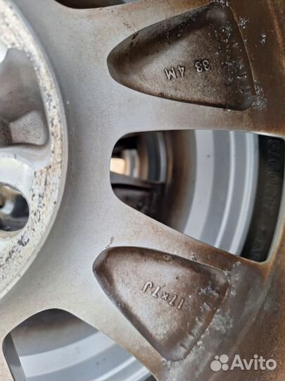 Колёса 215.60р16. Альфард