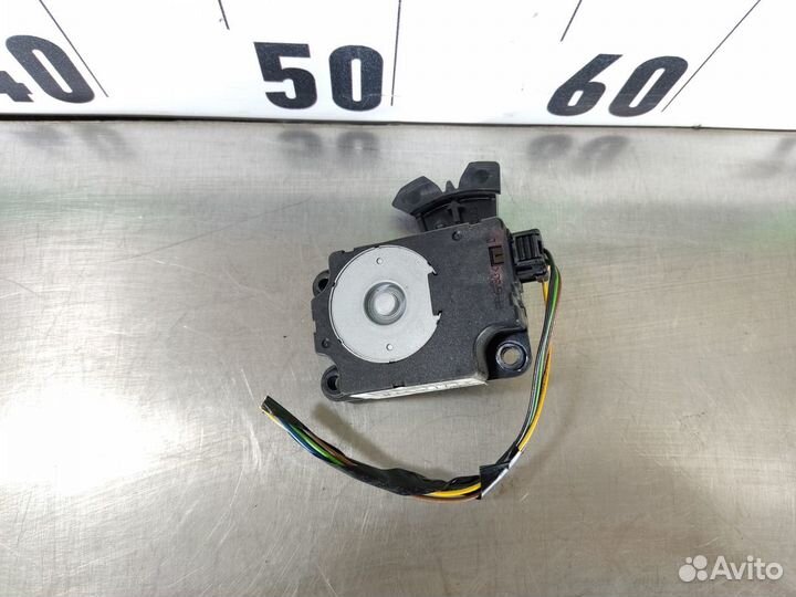Моторчик заслонки отопителя Peugeot 408 2012-2021