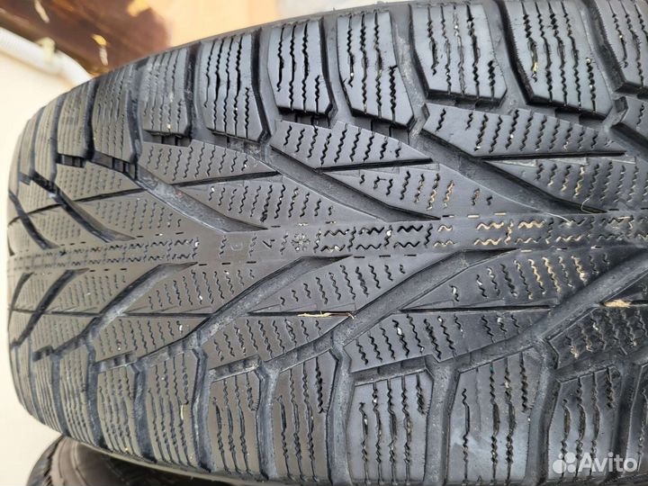 Nokian Tyres Hakkapeliitta R2 SUV 225/65 R17 106