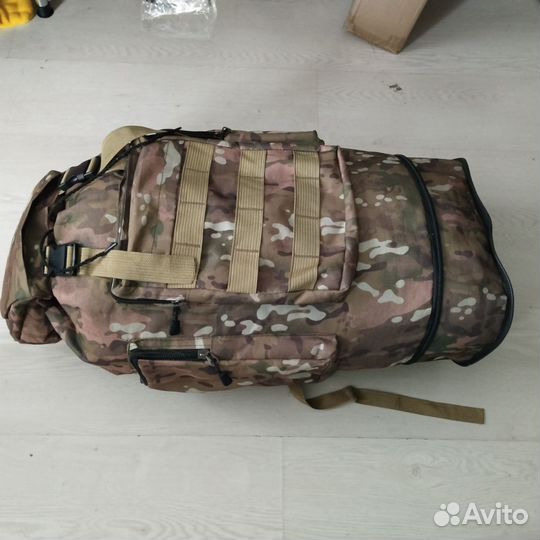 Вместительный тактический туристический рюкзак
