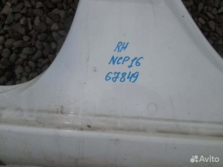 Порог правый Toyota Platz NCP16 2NZ-FE 2001/11