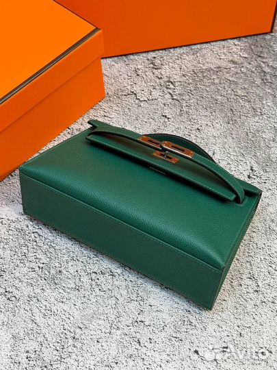 Hermes kelly pochette 22 cm green