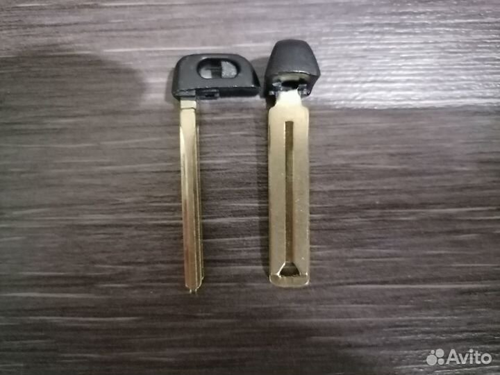 Смарт ключ Toyota