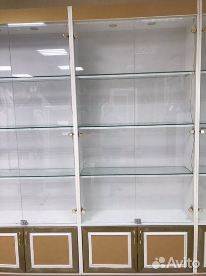 Офисное оборудование (шкафы, диван, горки