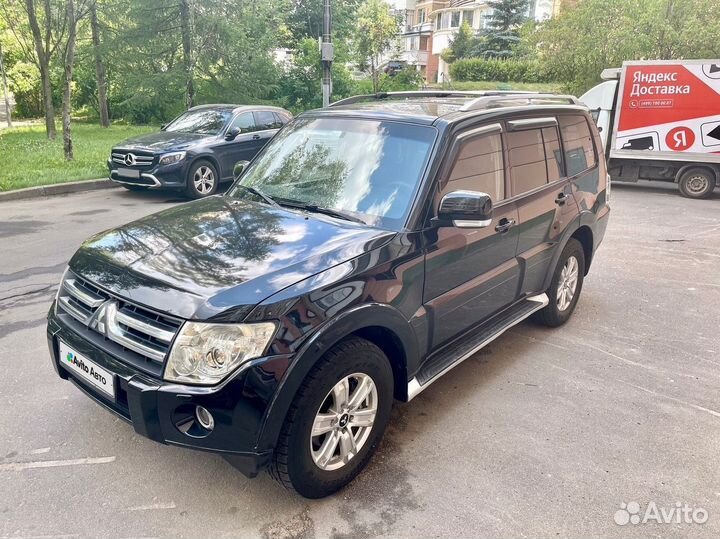 Mitsubishi Pajero 3.2 AT, 2010, 199 000 км