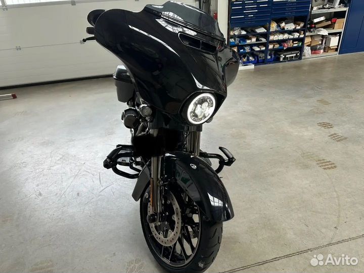 Harley-Davidson Street Glide flhxs 1870 2023 года