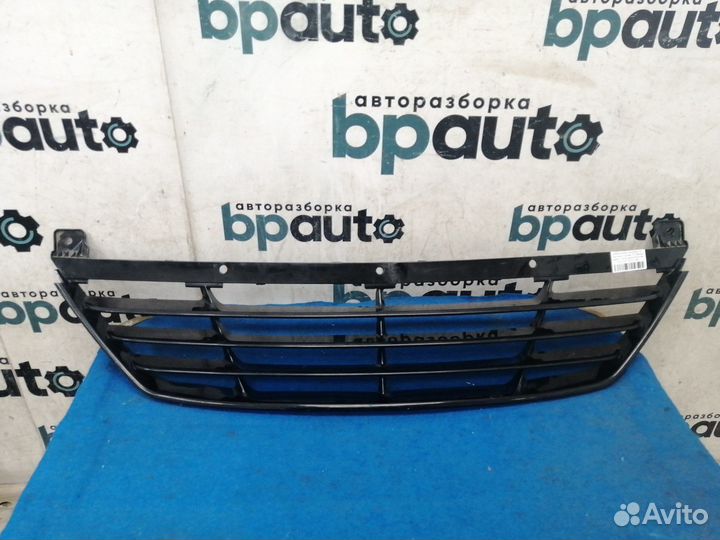 Решетка переднего бампера 86550-2Y000 Hyundai IX35