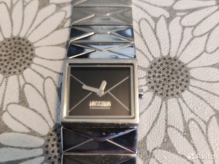 Часы женские moschino