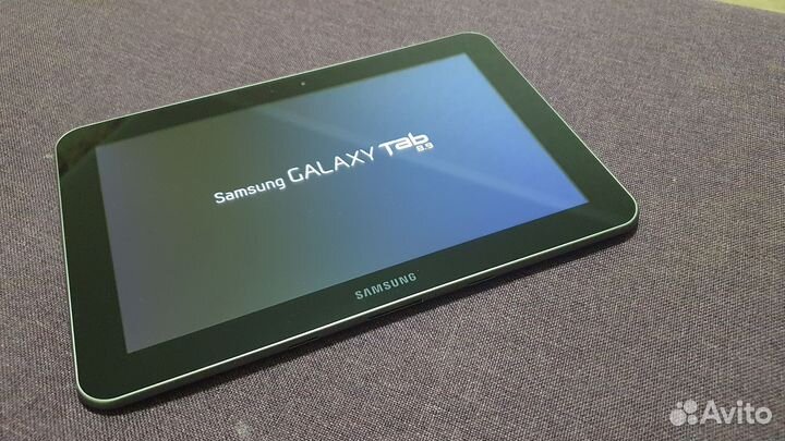 Планшет Samsung GT-P7300