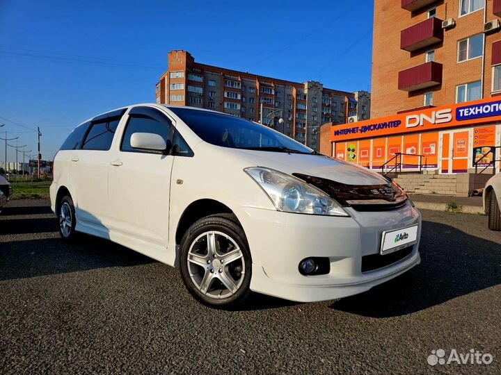 Toyota Wish, 2004