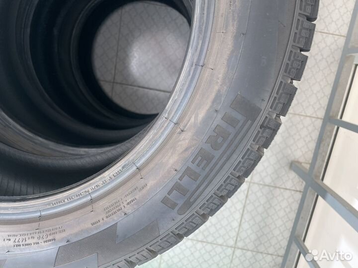 Pirelli Ice Zero FR 205/55 R16 94T