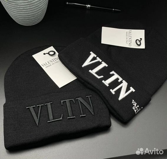 Шапка valentino