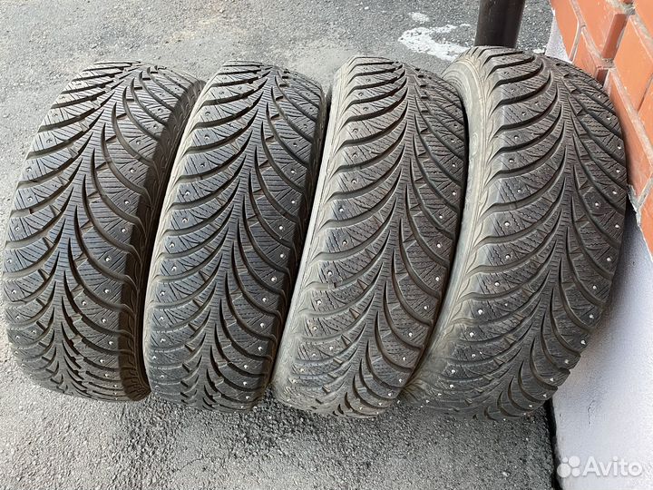 Sava Eskimo Stud 185/60 R15