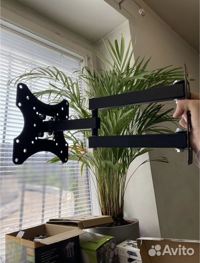 Наклонно-поворотный кронштейн 32-55 дюймов