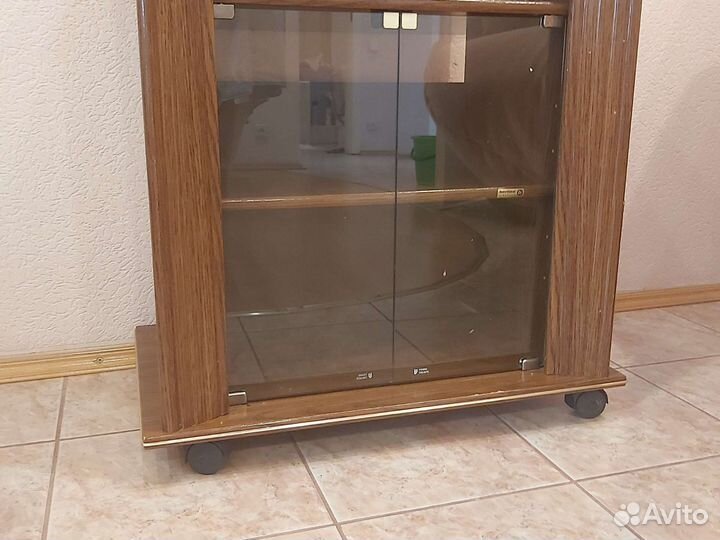 Тумба под телевизор