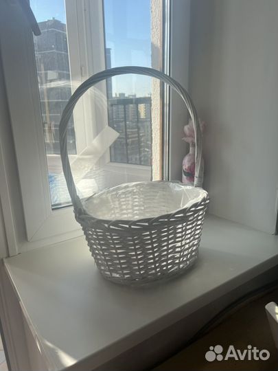 Корзина плетеная для подарков