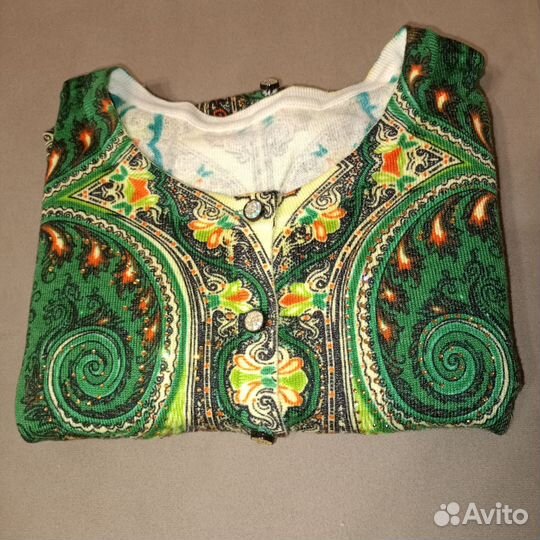 Кофта из мягкого трикотажа