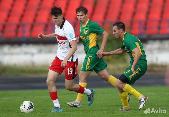 Тренер по футболу