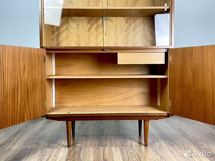 Редкий винтажный книжный шкаф-стеллаж mid century