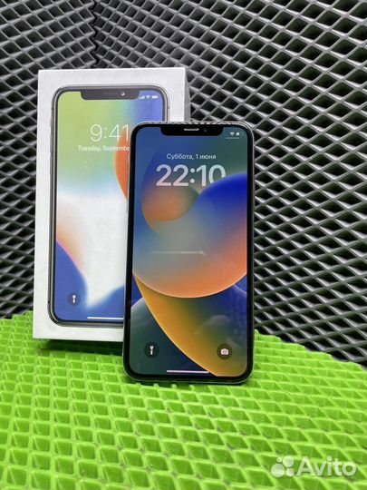 iPhone X, 256 ГБ