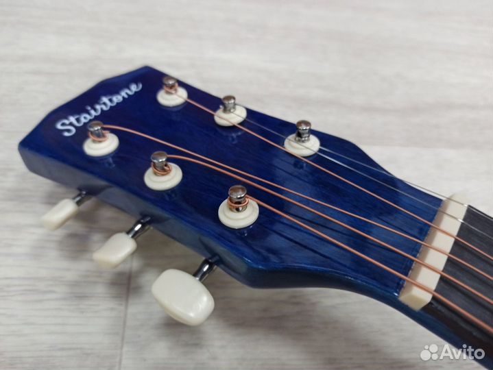 Новая акустическая гитара