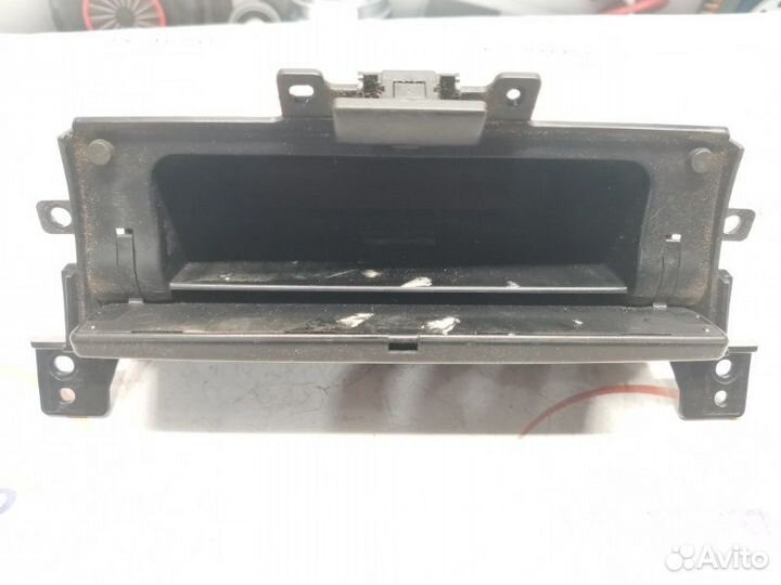 Бардачок под очки Suzuki Grand Vitara 2 2.0 (J20A)