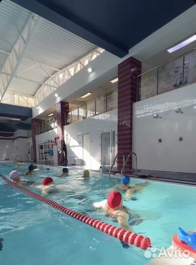 Абонемент в фитнес клуб с бассейном