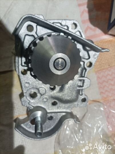 Помпа renault logan 1.4