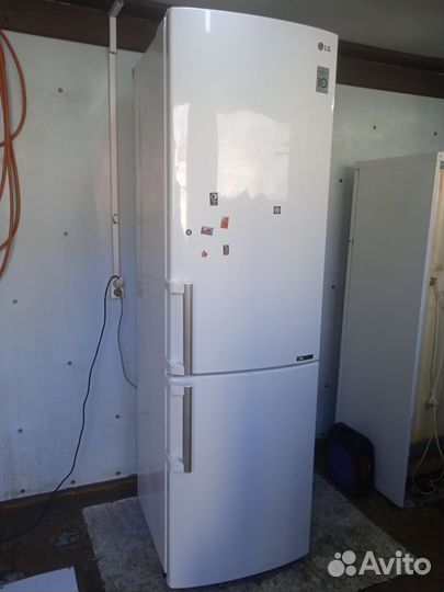 Холодильник LG