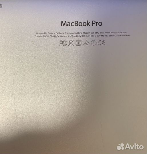 Apple macbook pro 15 retina 2015 i7 256GB 16Gb