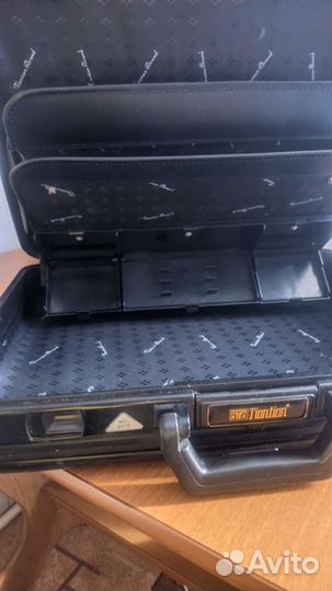 Кейс дипломат