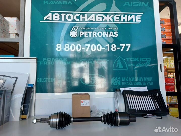 Приводной вал в сборе правый на Renault Duster 4WD