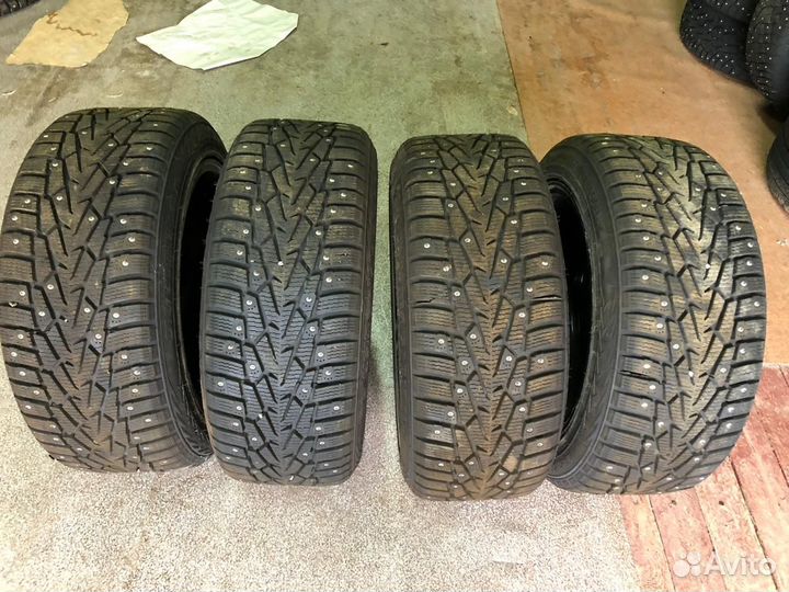 Nokian Tyres Hakkapeliitta 7 215/50 R17
