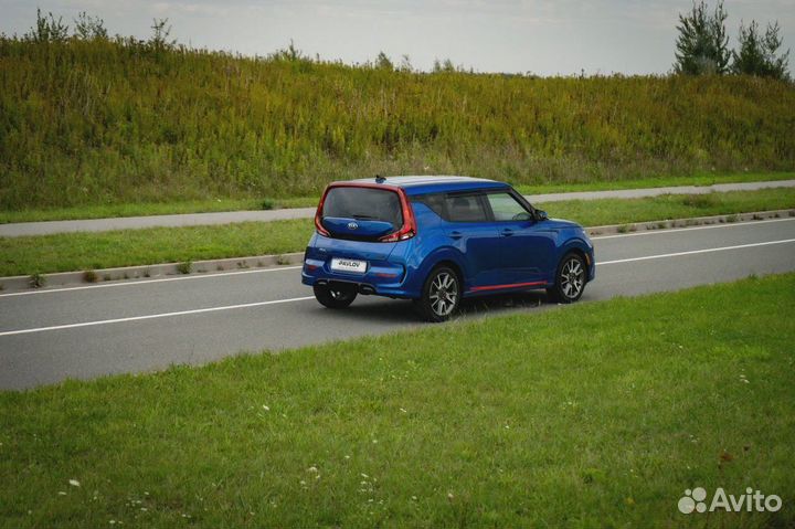 Аpендa Kia soul. Прокат нового киа c/бeз водителя