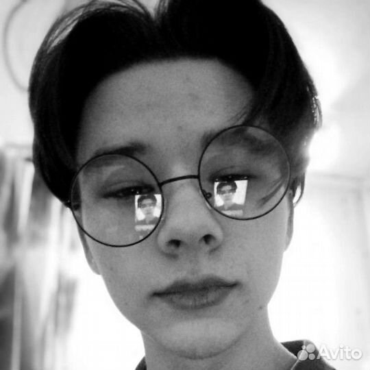 Официант, оператор колл центра, smm, бармен