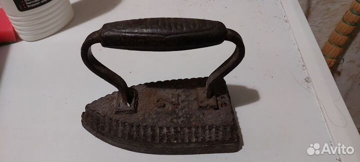 Утюг чугунный старинный