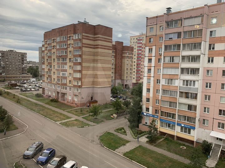 2-к. квартира, 80 м², 6/10 эт.