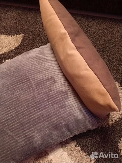 Декоративная подушка