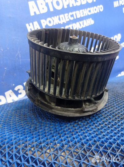 Моторчик печки Renault Logan седан K7J 2007