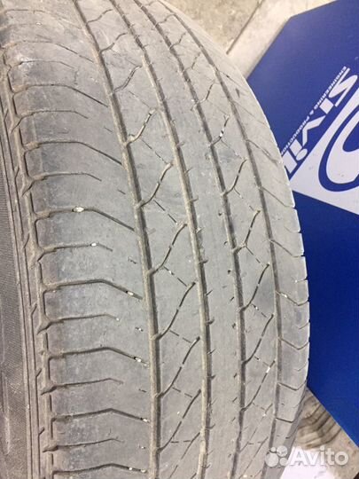 Dunlop SP Sport 270 235/55 R19