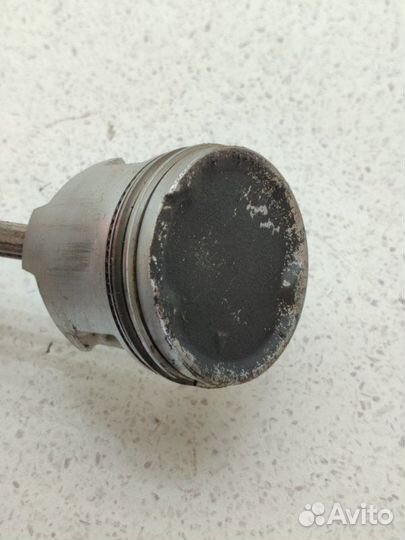 Поршень с шатуном Mitsubishi Pajero Mini H58A 4A30