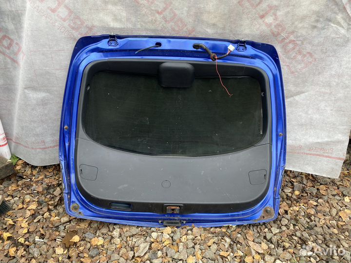 Дверь багажника Mazda 3 BK хэтчбек