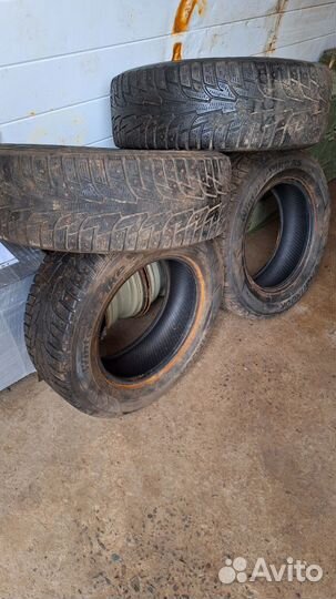 Hankook Winter I'Pike 215/65 R16 98T